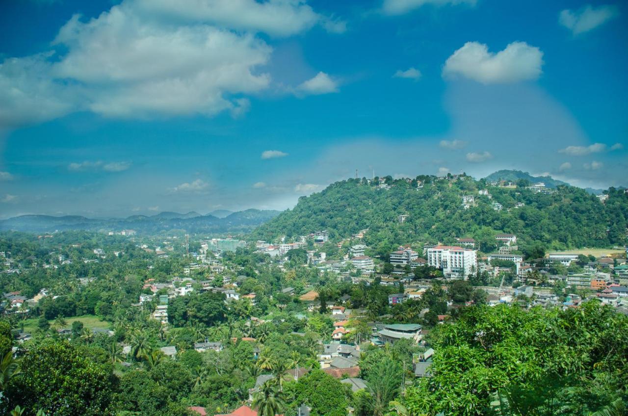 Angel Tower Kandy Exterior foto